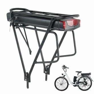 Fiets bagagedrager met ingebouwd slot en licht.